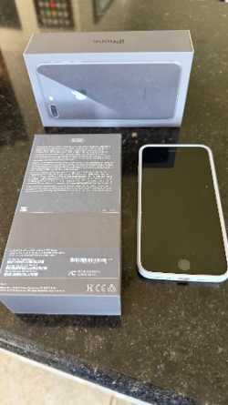 Apple 8 Plus iPhone 