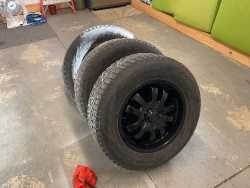 Winter tires and rims 