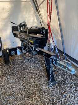 Wood splitter