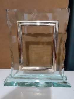 Solid glass frame